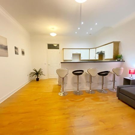 Cozy Nights - Ibrox Street Apartment Glasgow Exterior foto