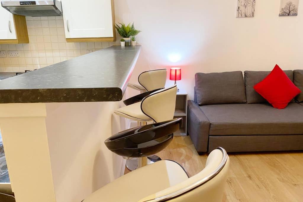 Cozy Nights - Ibrox Street Apartment Glasgow Exterior foto